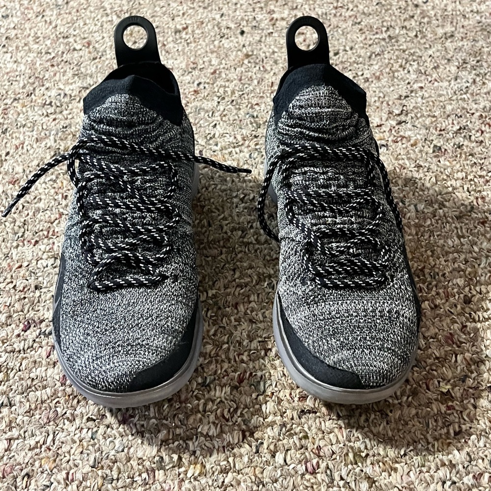 Kevin Durant sneakers MENS SIZE 12 worn one time